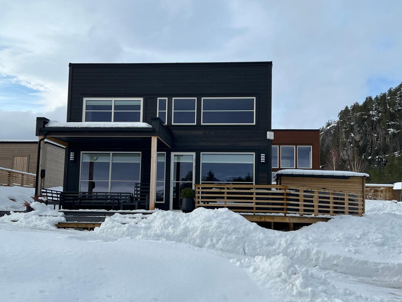 Hytte Naer Vannet, Jacuzzi Og Sauna Врадал Экстерьер фото